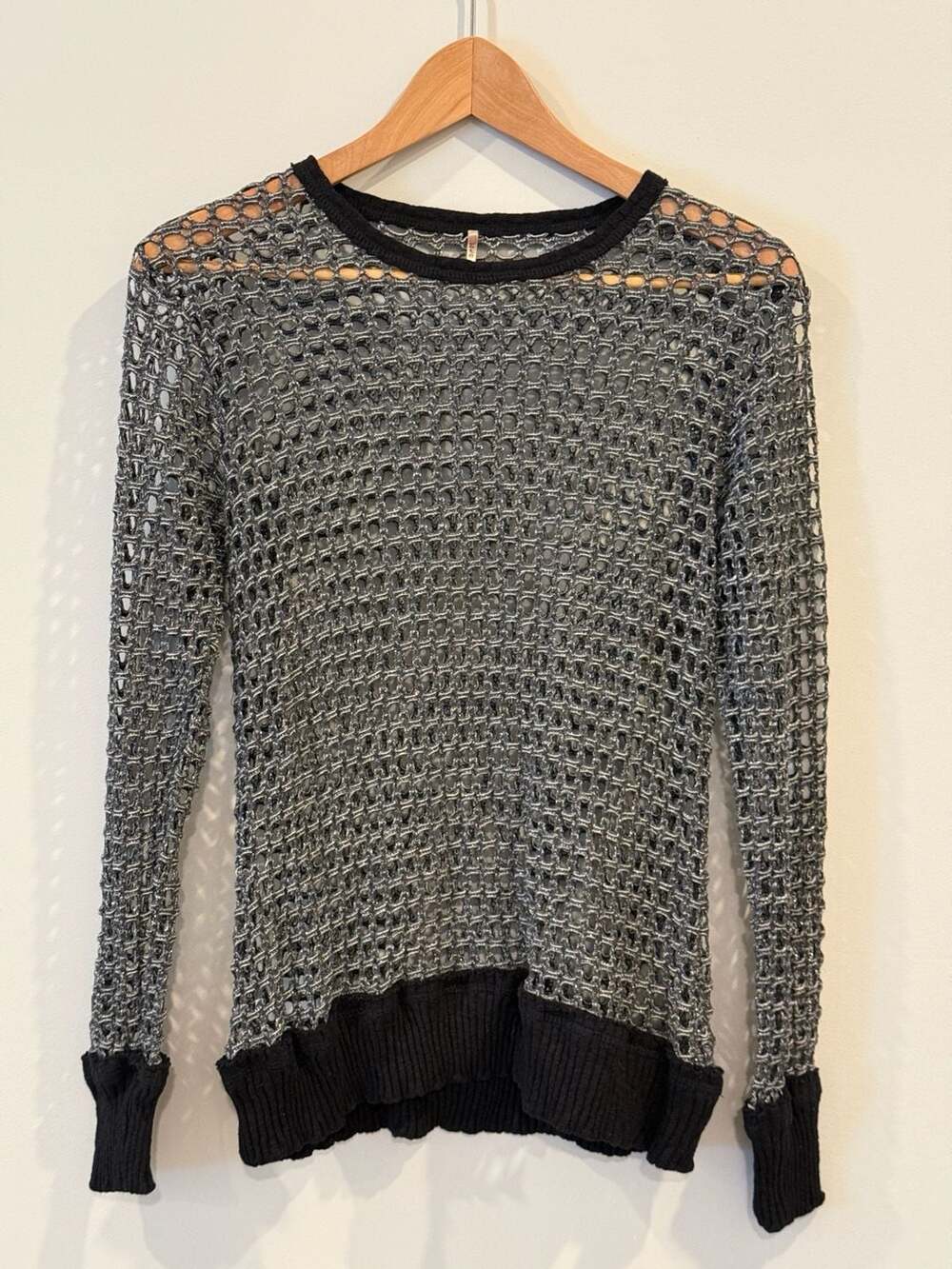 Pete Women's Size M Open Knit Long Sleeve Metallic Silver and Black Sweater Made